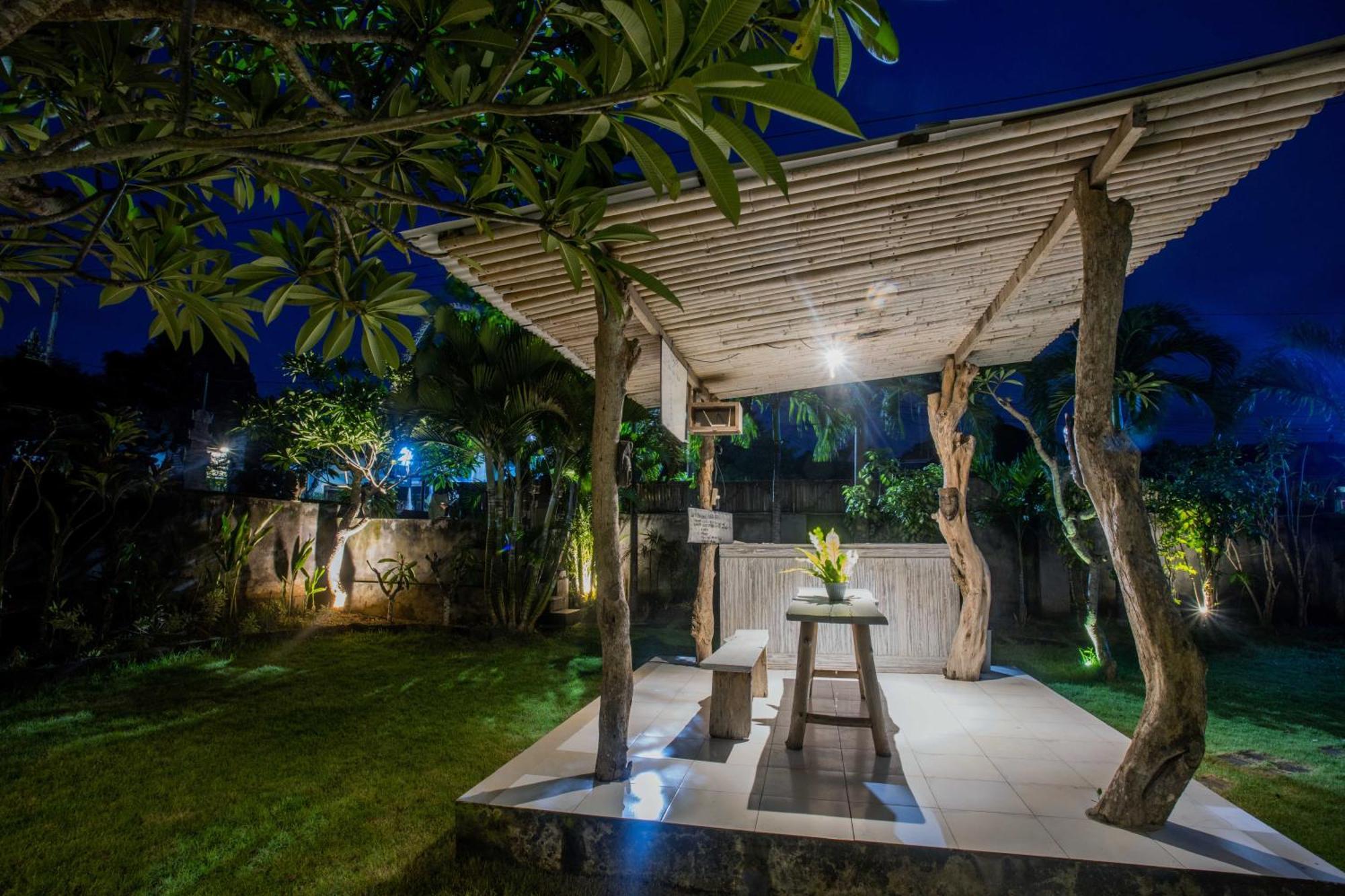 Jeje Fortis Guest House 누사 렘봉안 외부 사진